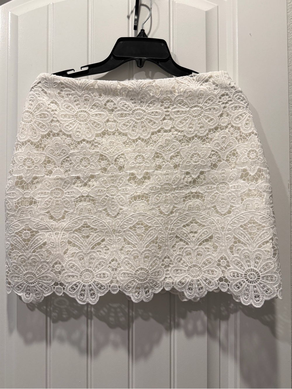 Abercrombie & Fitch White Floral Lace Mini Skirt